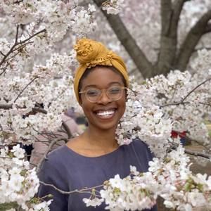 Meet your Posher, Stephanie